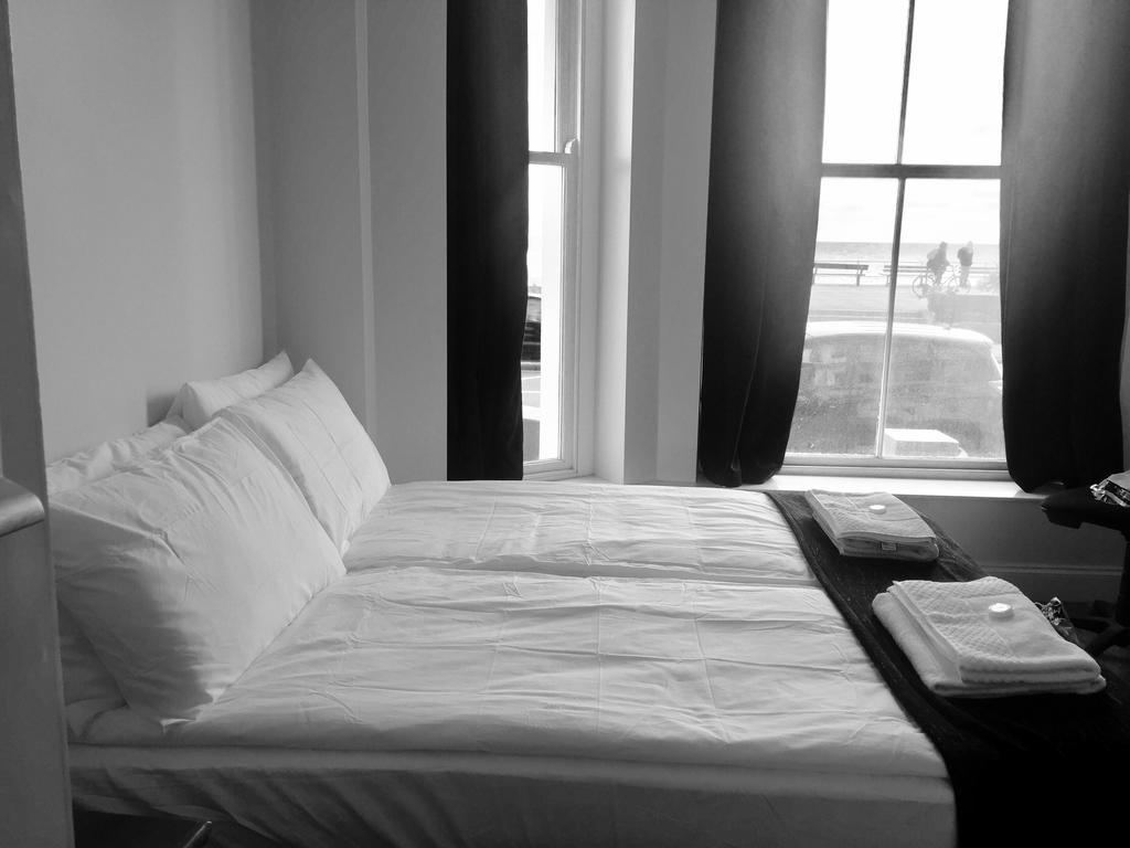 Pier 61 Guest Accommodation Hastings Exterior foto